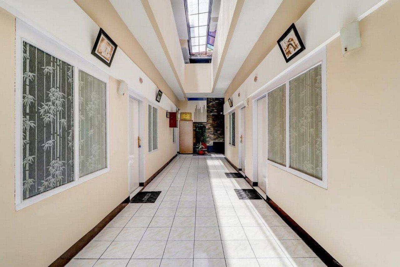 Oyo 3341 Ten Guest House Bandung Eksteriør bilde
