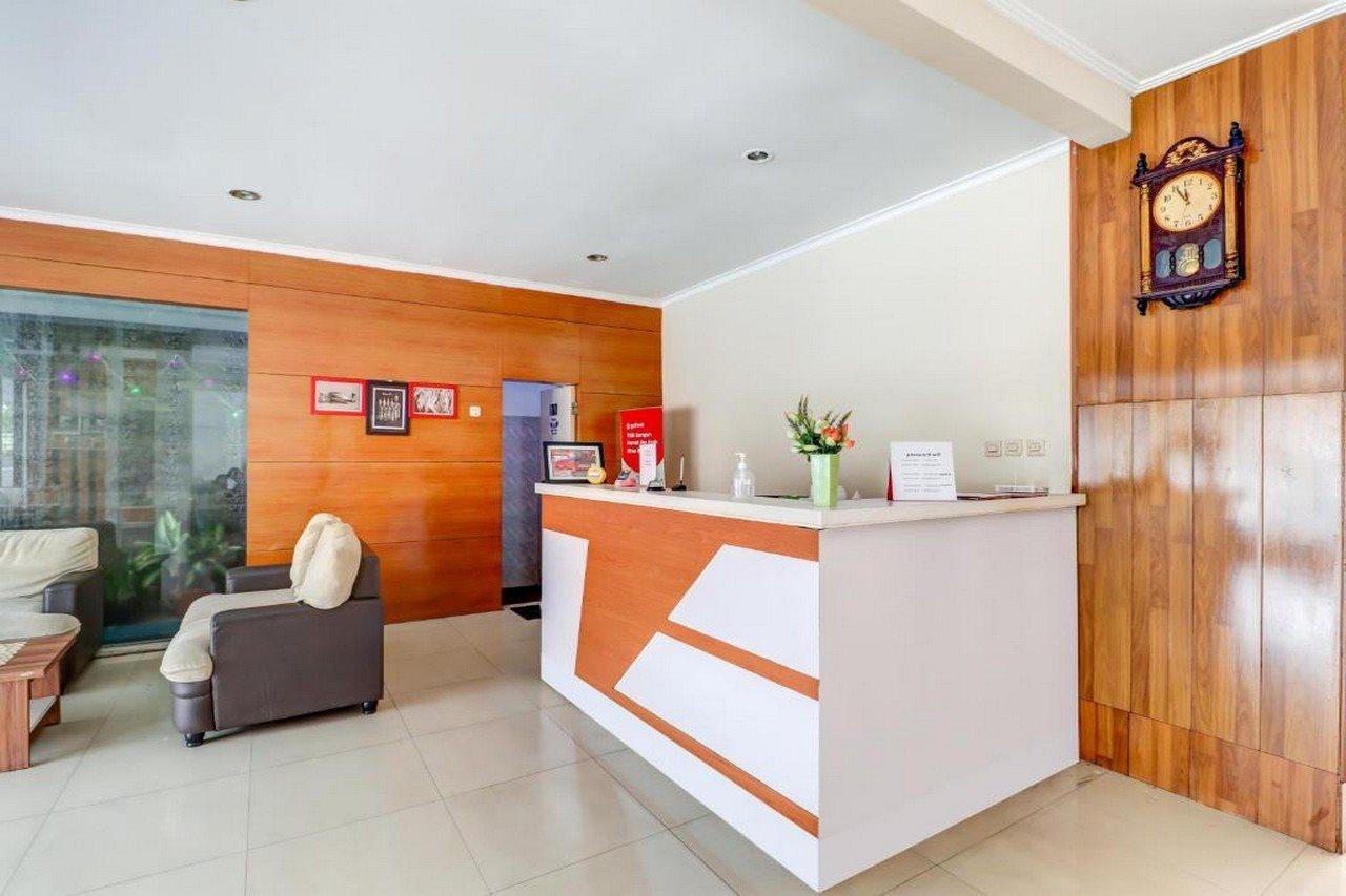 Oyo 3341 Ten Guest House Bandung Eksteriør bilde